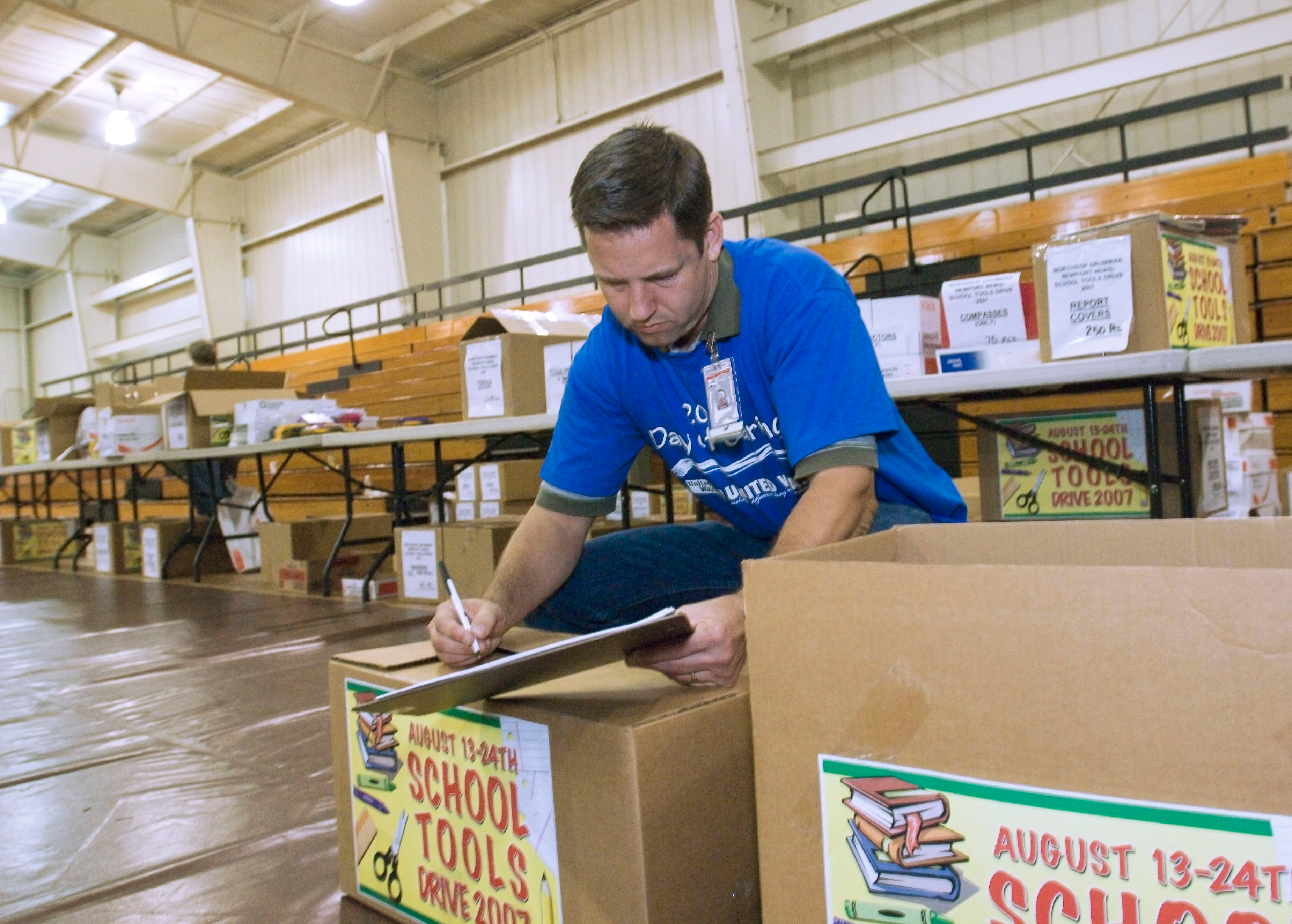 Gary Guye prepares boxes