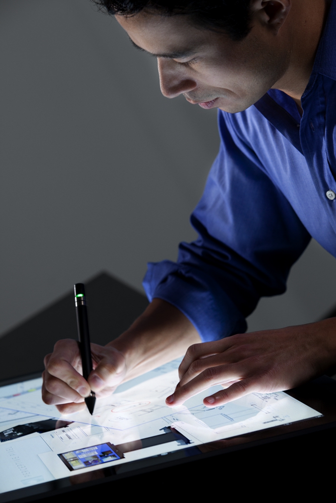 Revolutionary Perceptive Pixel pen & touch technology