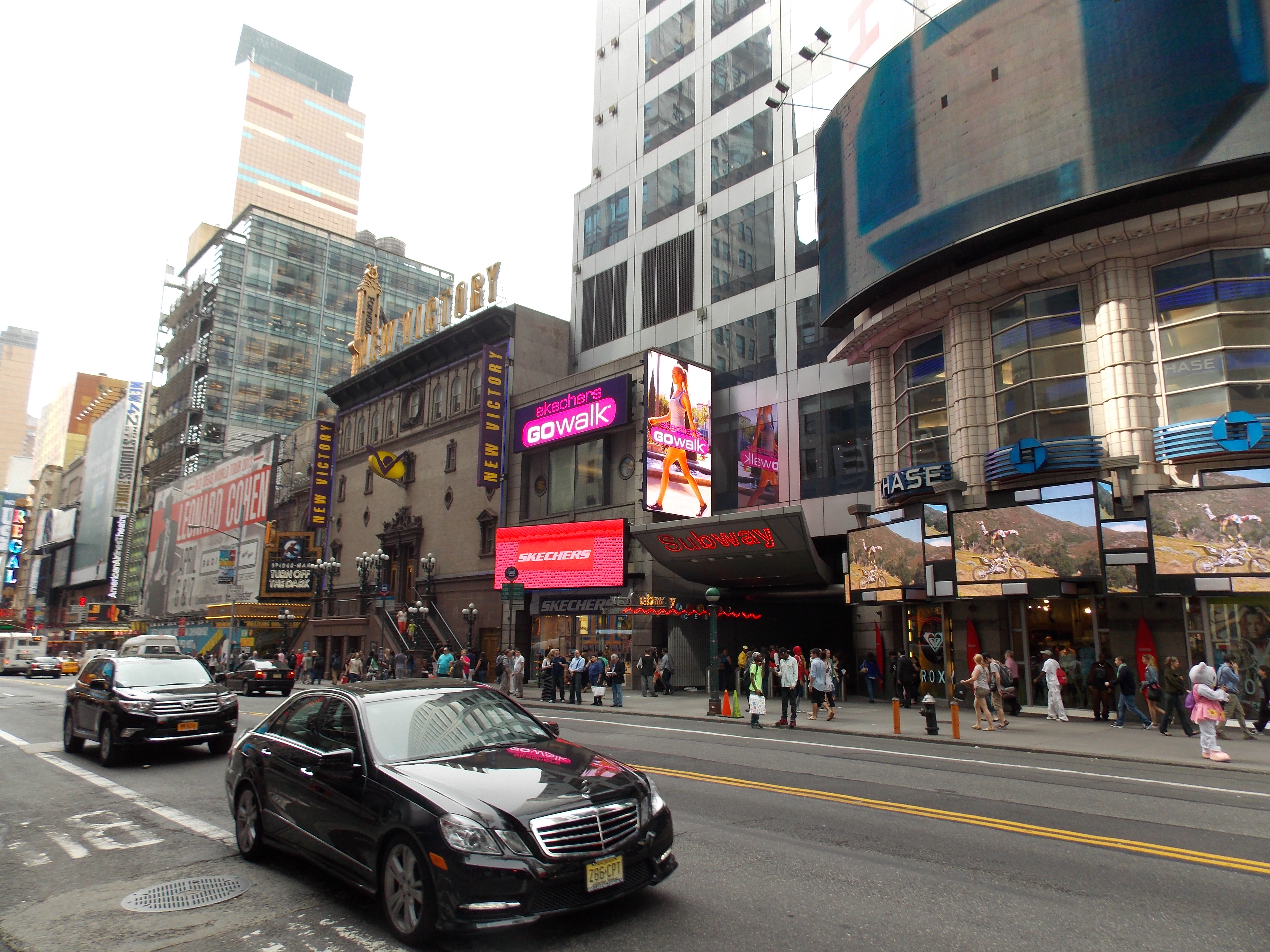 SKECHERS LED Display System