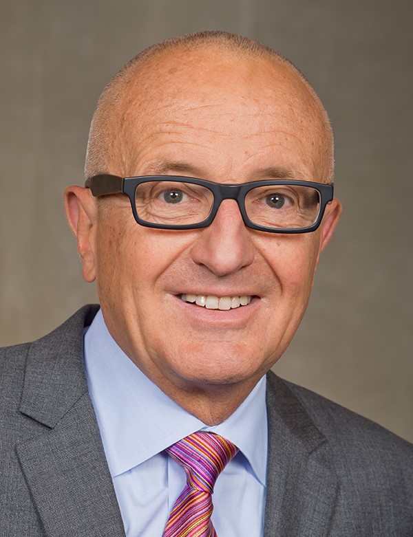 Louis J. Lavigne, Jr. 