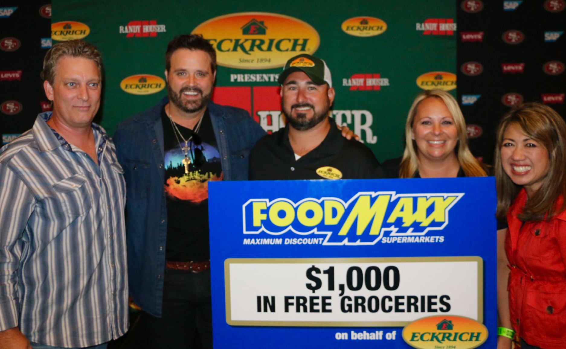 Randy Houser & O'Neel Family