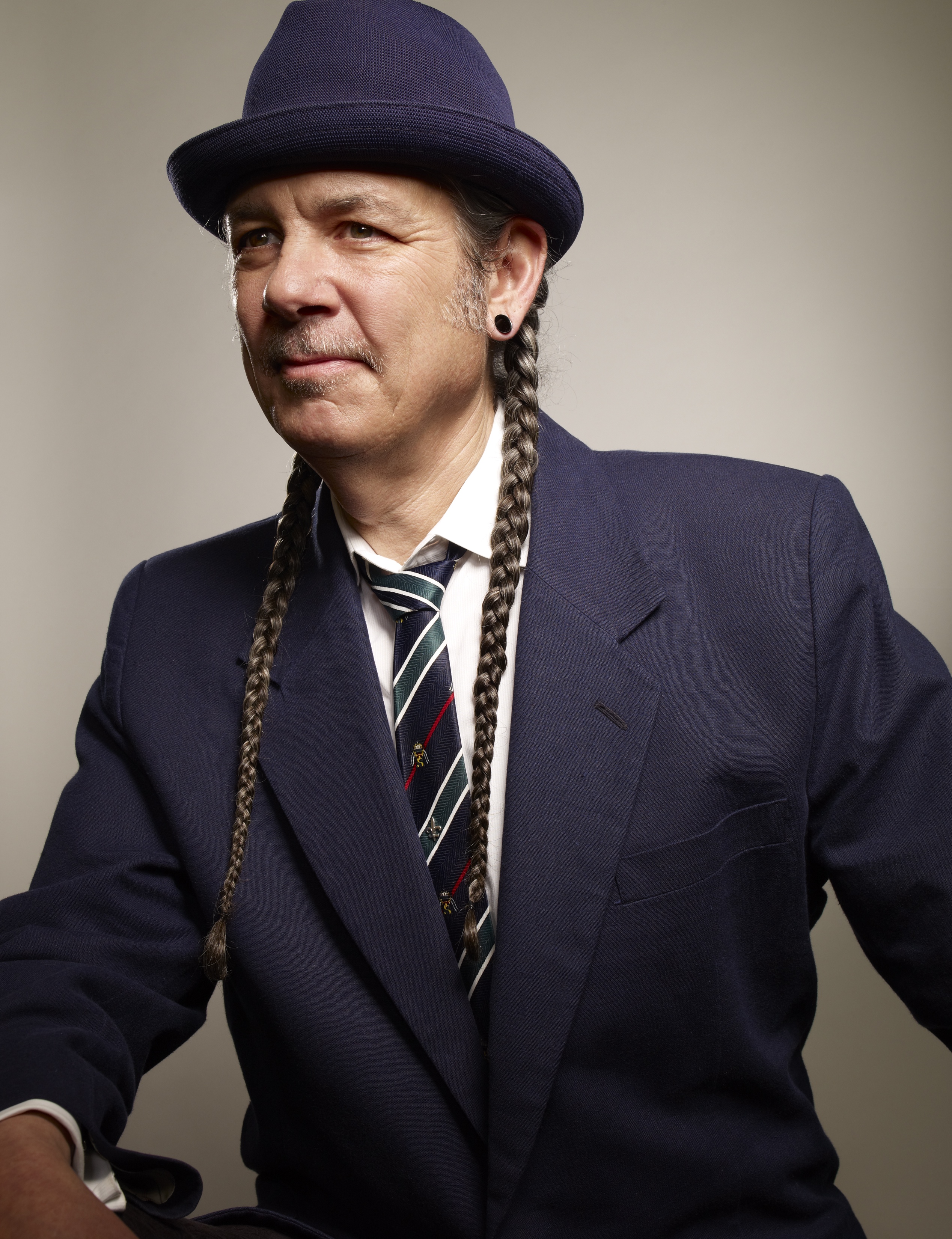 HHC H  SD Blue Suit 300 DPI