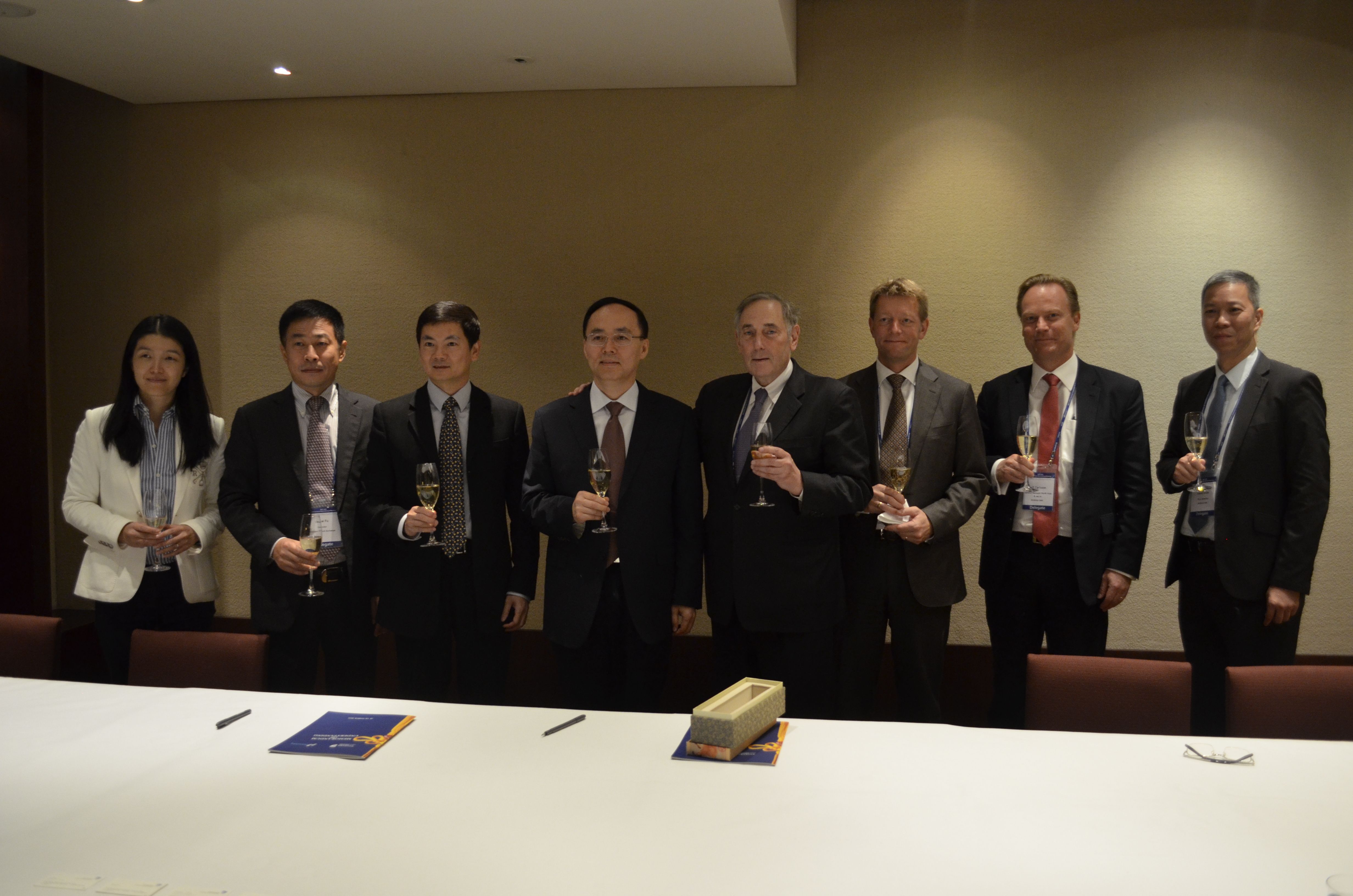 NASDAQ AND SHENZHEN STOCK EXCHANGE SIGN MOU