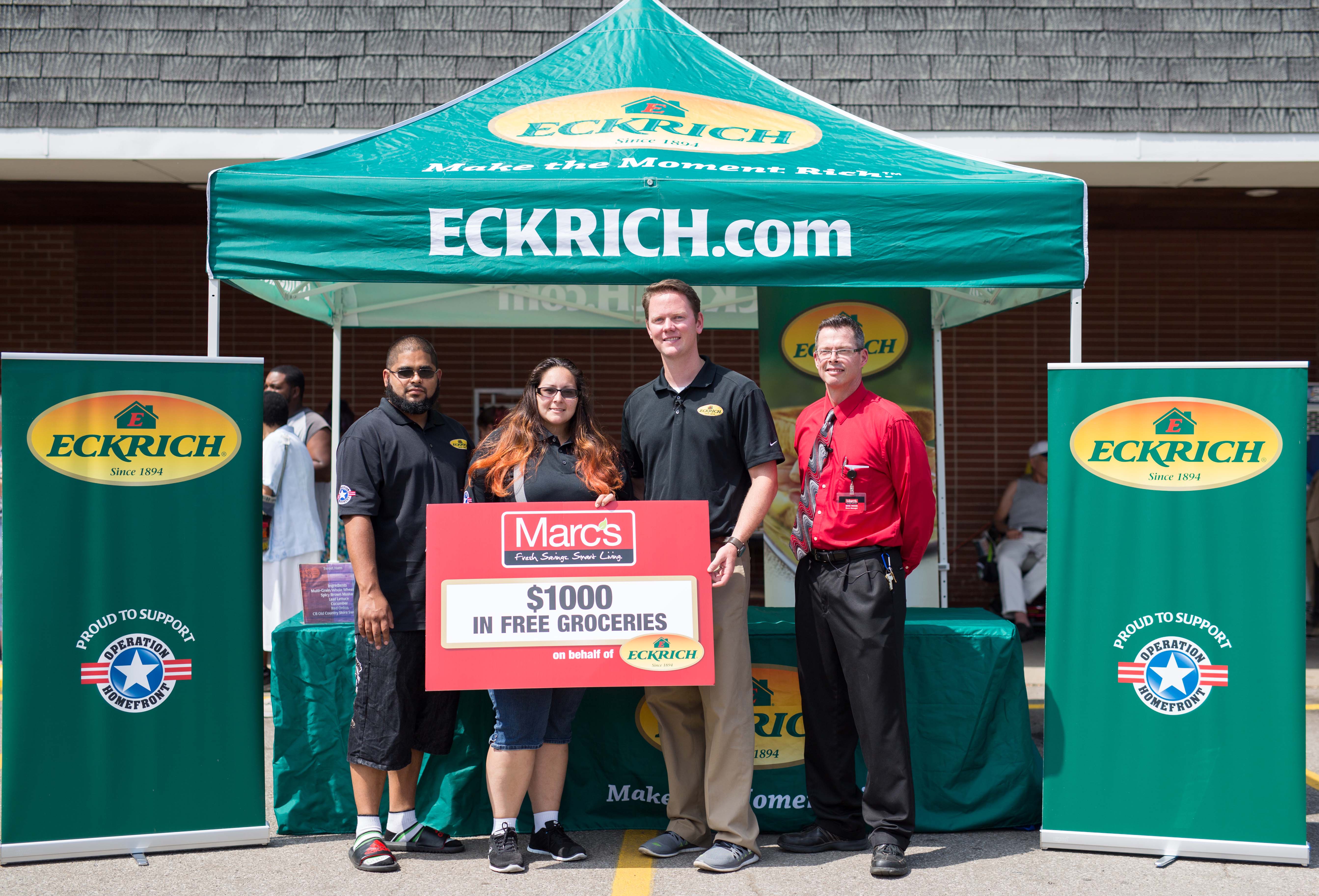 Eckrich honors the Santiago family