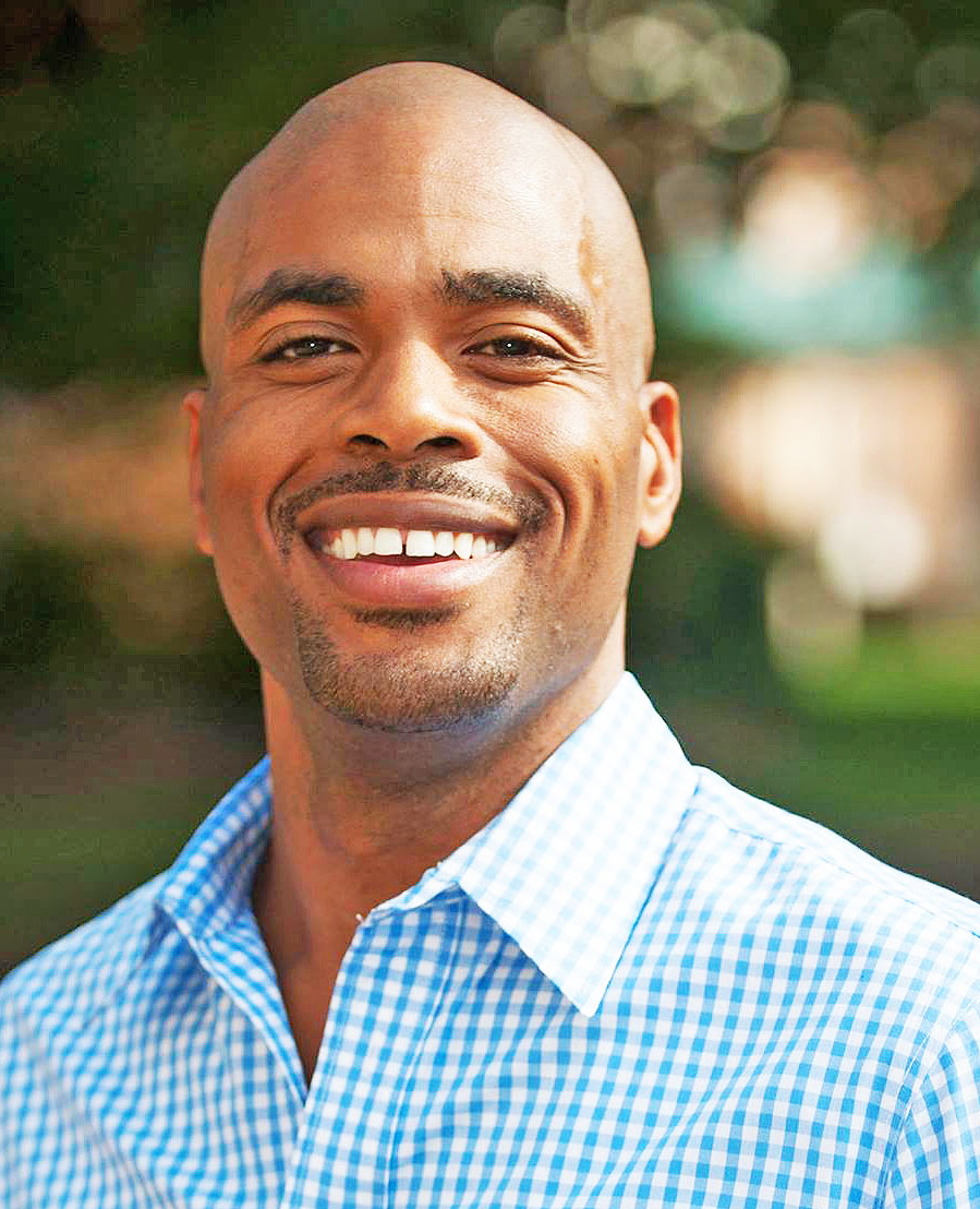 Stephan Moore headshot