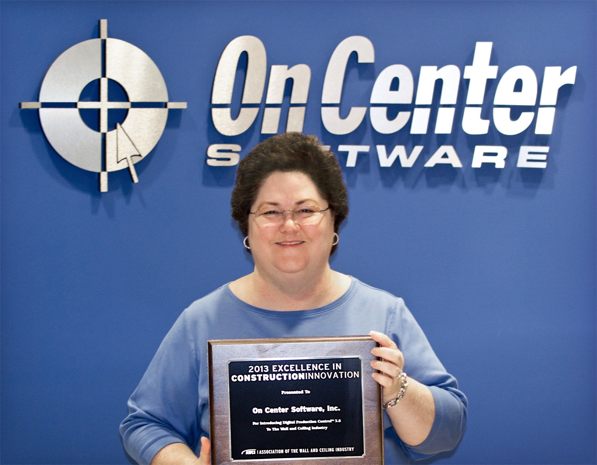 Cecilia Padilla Accepts the 2013 Excellence in Construction Innovation Award