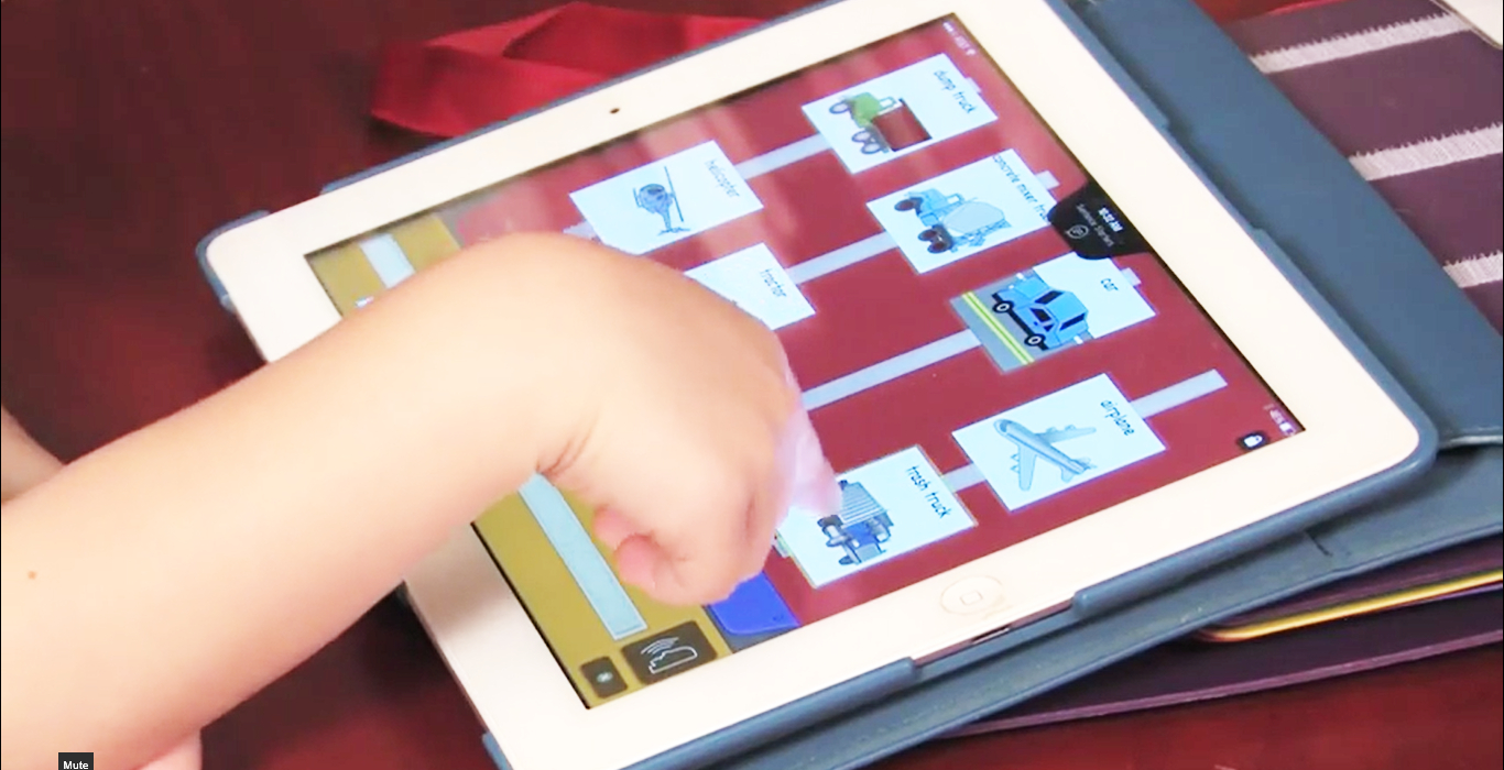 Child learns to communicate with the PECS IV+ app