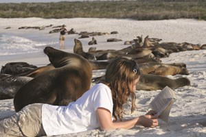 Galapagos kid reading