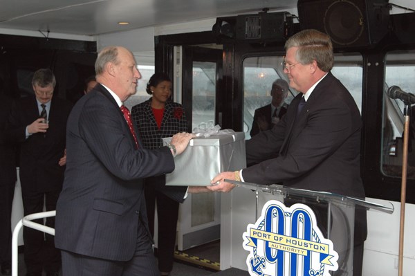 PHA Welcomes King Of Norway (a)