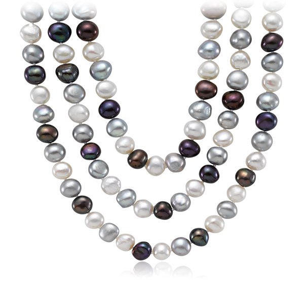 Blue Nile's Tuxedo Cultured Pearl Necklace