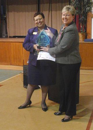 WSFS Presented With Girls Inc. of Delaware 2013 Community Partner Award