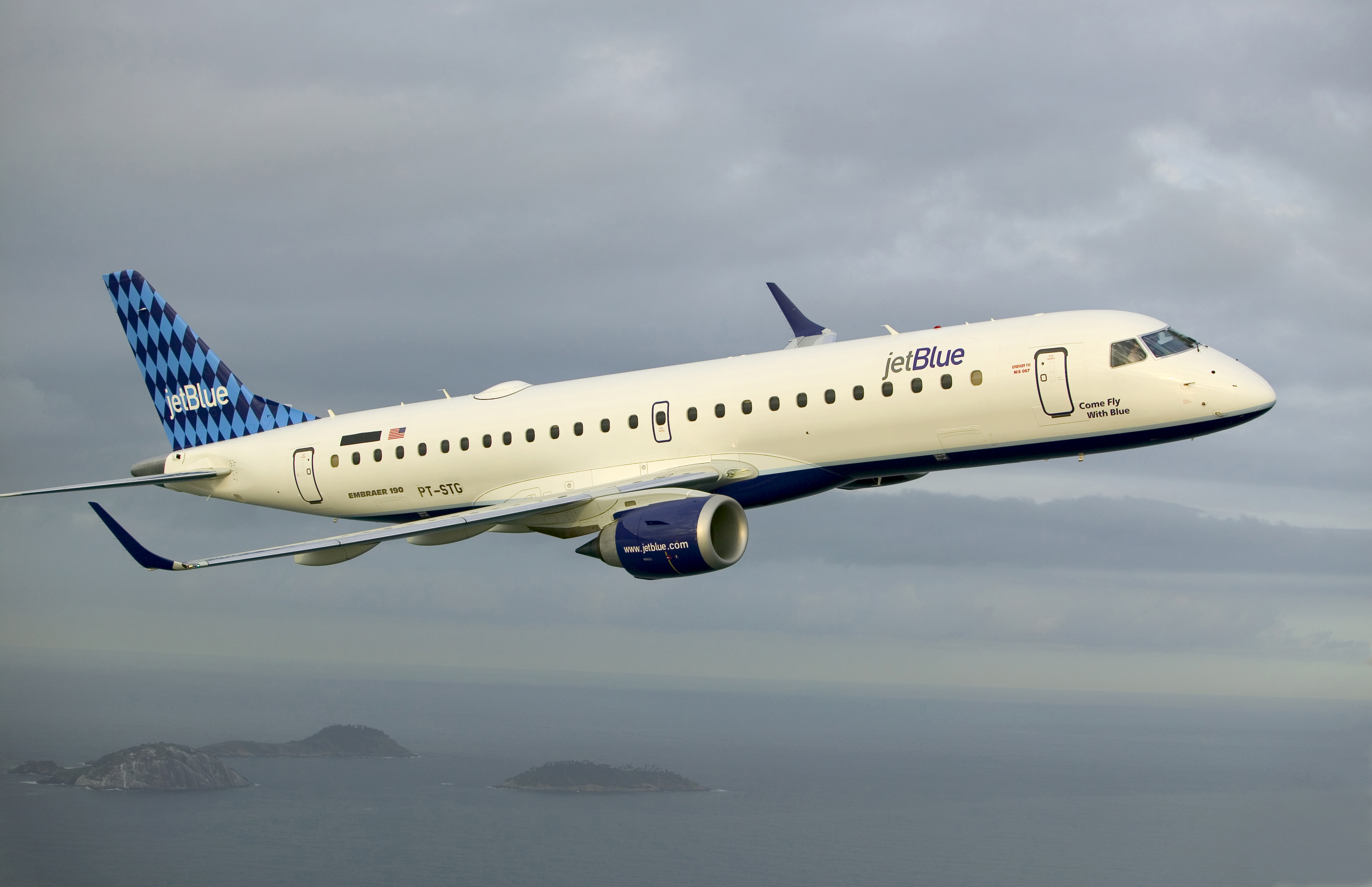 Embraer Unveiling (a)