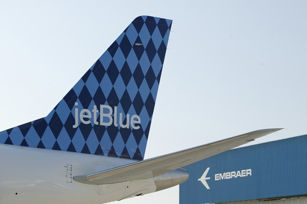 Embraer Unveiling (b)