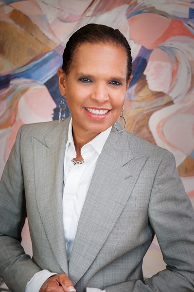 A. Renee' Logans receives President's Award