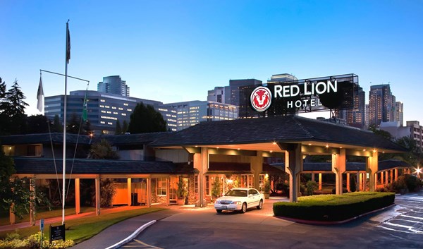 RedLionHotelBellevueExterior1sm
