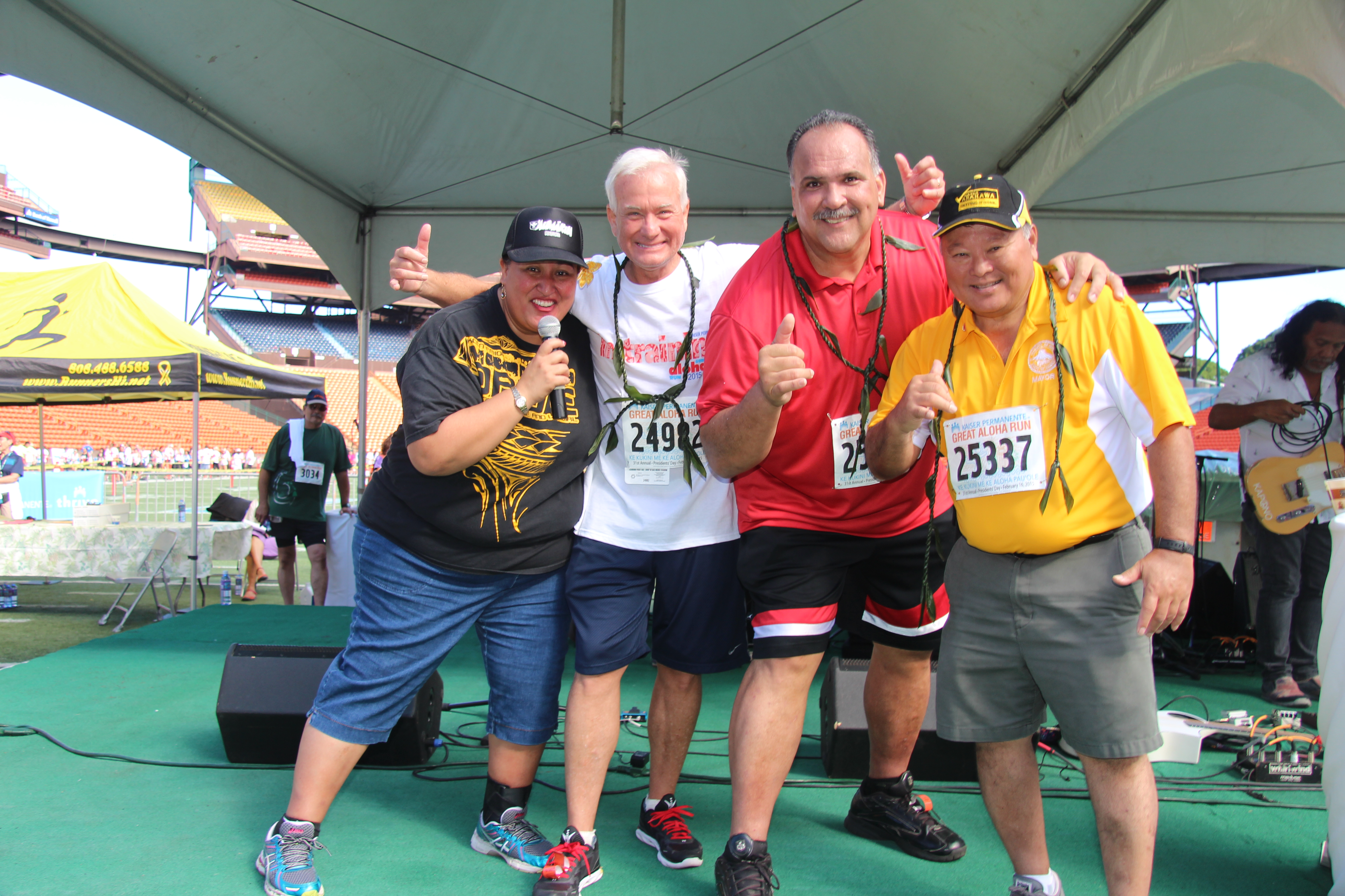 Berry LocalVox Great Aloha Run Stadium Party 