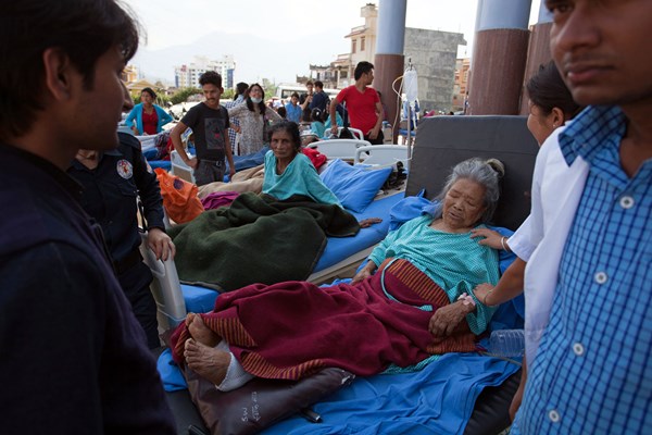 Patients Evacuated from Hospital in Nepal after Second Earthquake