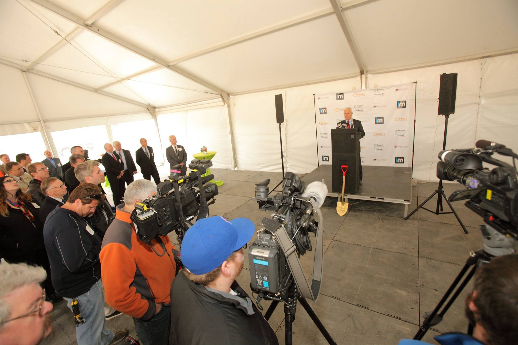 LtoR_ReedHall_RobertGould_Jay Eck_ChadJones_ChuckSampey_KeithHenderson_StevePagnotta